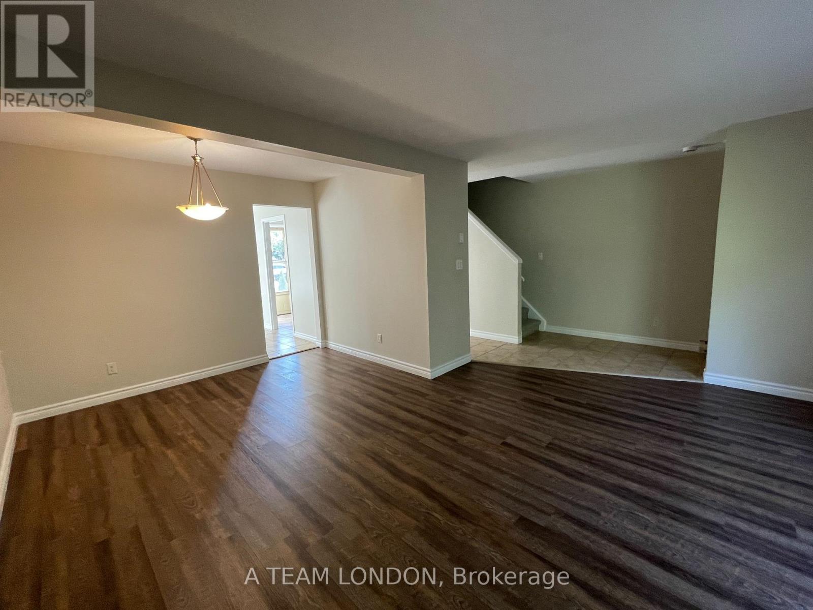 40 - 355 Sandringham Crescent, London South, Ontario  N6C 5K3 - Photo 7 - X12469405