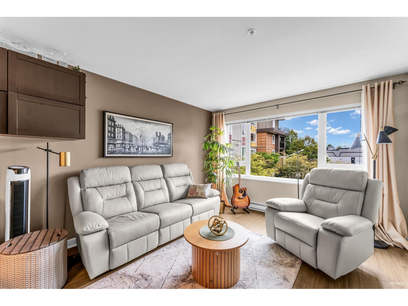 204 13740 75a Avenue, Surrey, British Columbia  V3W 0E8 - Photo 3 - R3059678