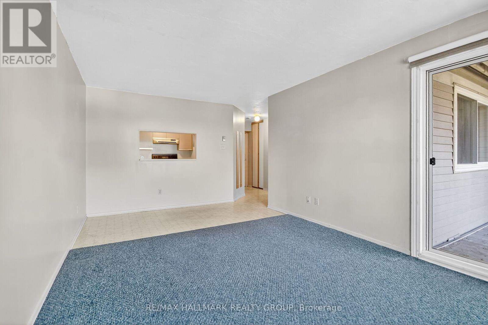 306 - 270 Brittany Drive, Ottawa, Ontario  K1K 4M3 - Photo 4 - X12469432