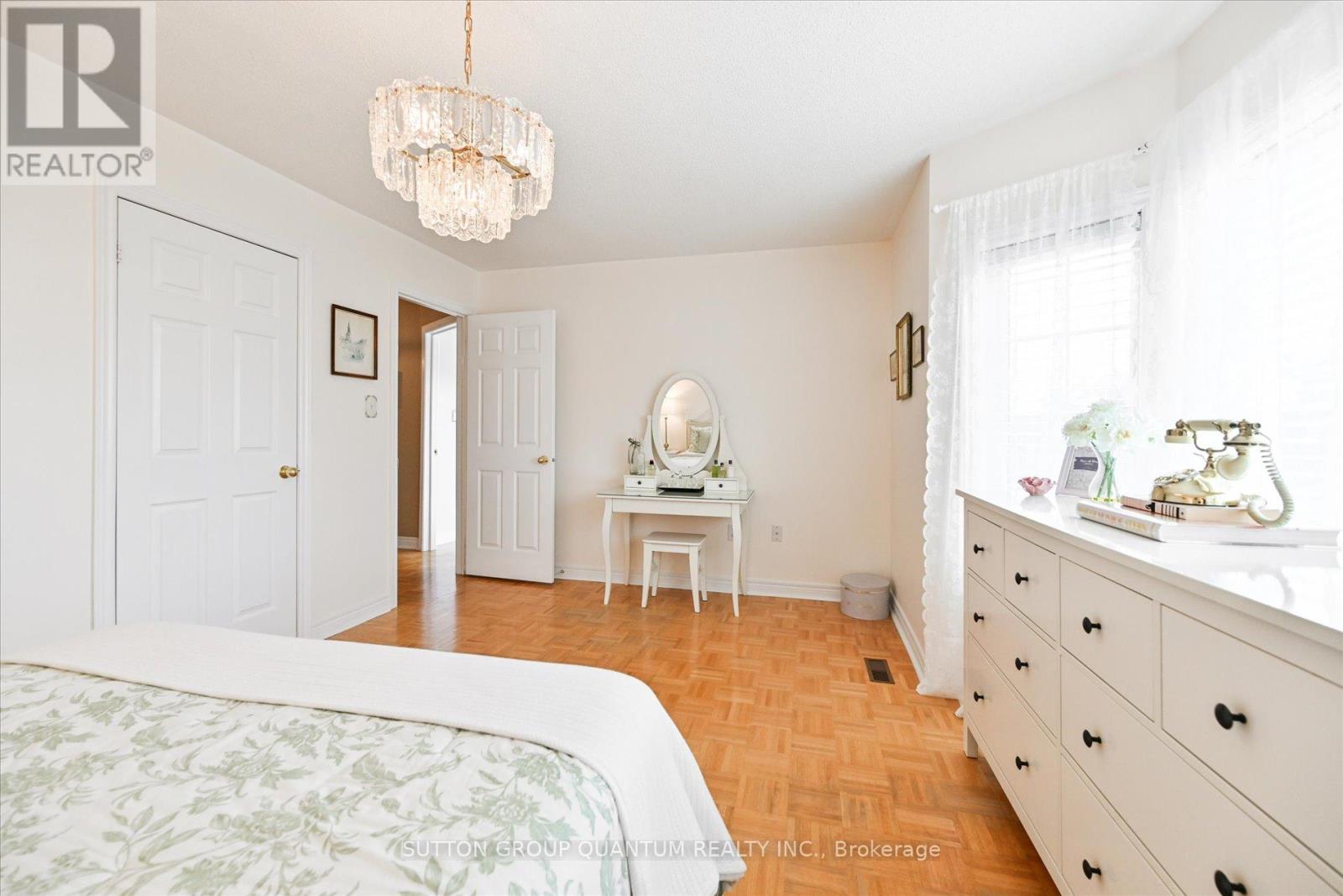 3512 Positano Place, Mississauga, Ontario  L5M 6Y9 - Photo 23 - W12469287