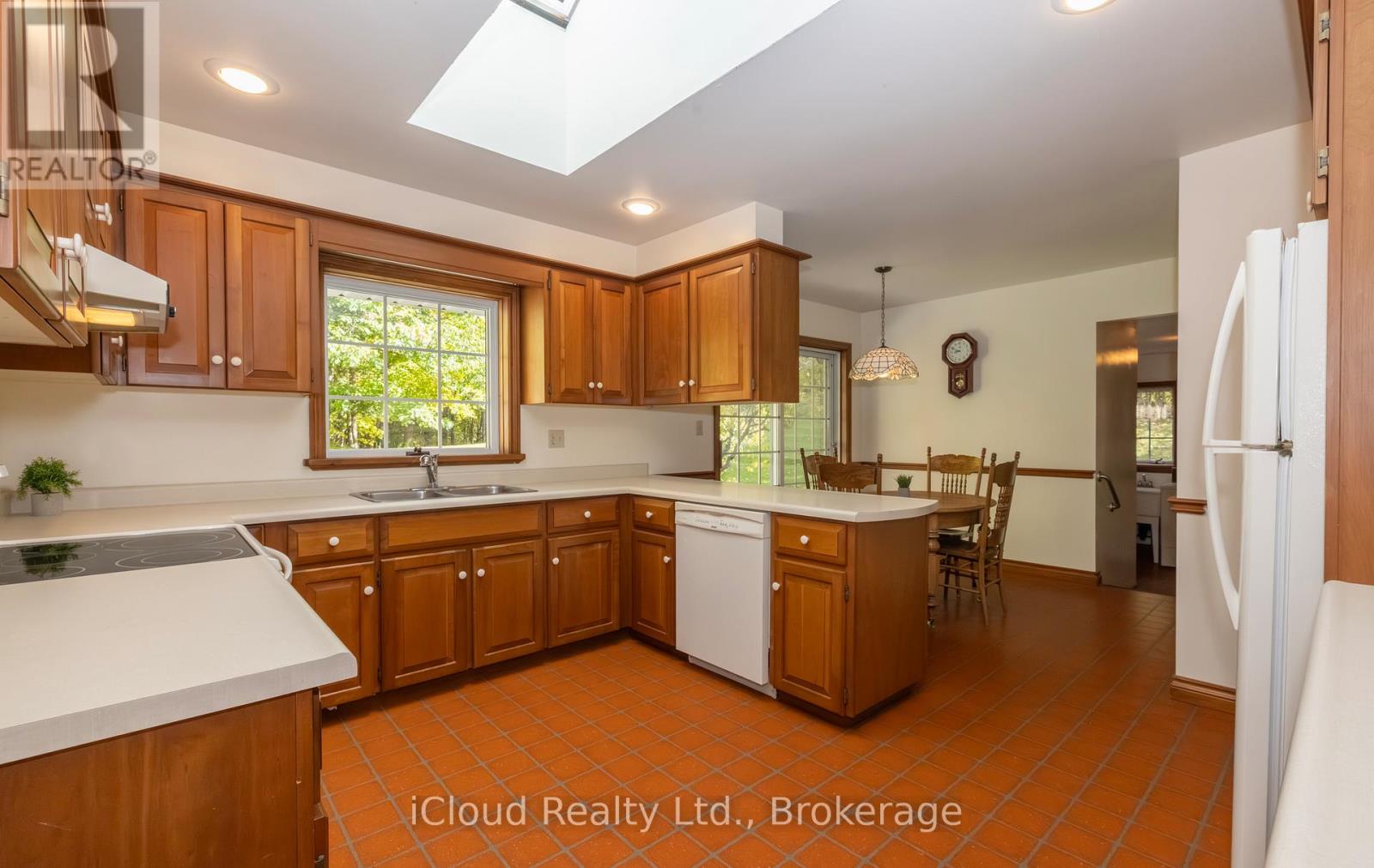 179 Main Street S, Milton, Ontario  L0P 1B0 - Photo 12 - W12469300