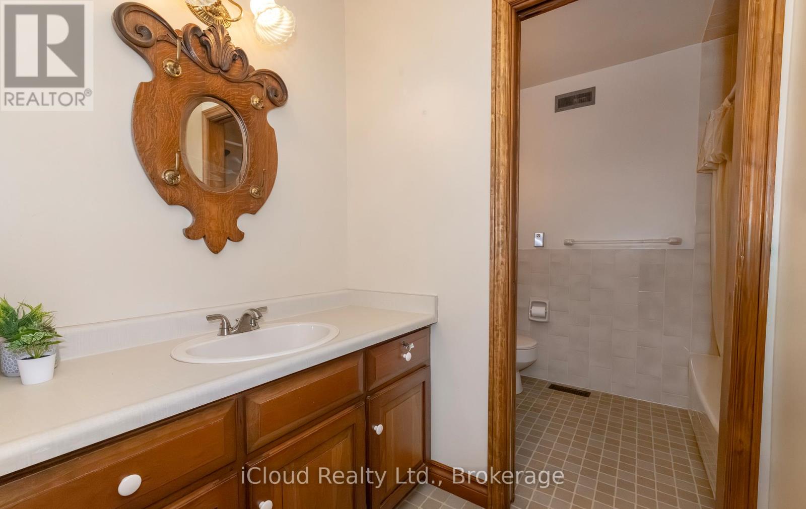 179 Main Street S, Milton, Ontario  L0P 1B0 - Photo 23 - W12469300