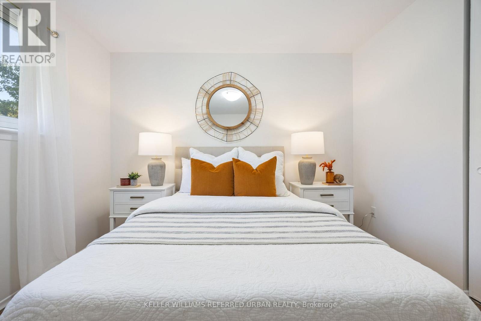17 Madron Crescent, Toronto, Ontario  M3J 1H8 - Photo 25 - W12469319