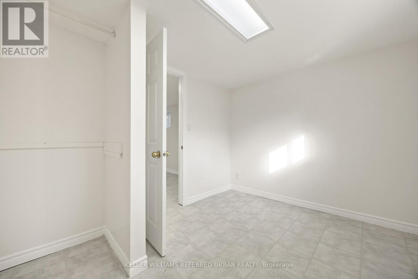17 Madron Crescent, Toronto, Ontario  M3J 1H8 - Photo 30 - W12469319
