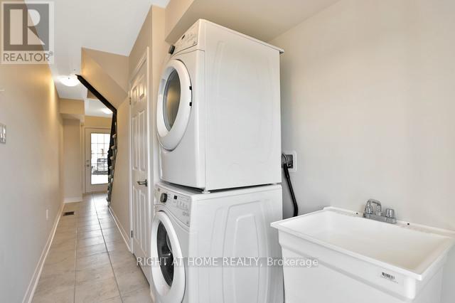 86 - 2280 Baronwood Drive, Oakville, Ontario  L6M 0K4 - Photo 4 - W12469325