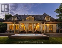 56 RAVENSCREST DRIVE, Toronto, Ontario
