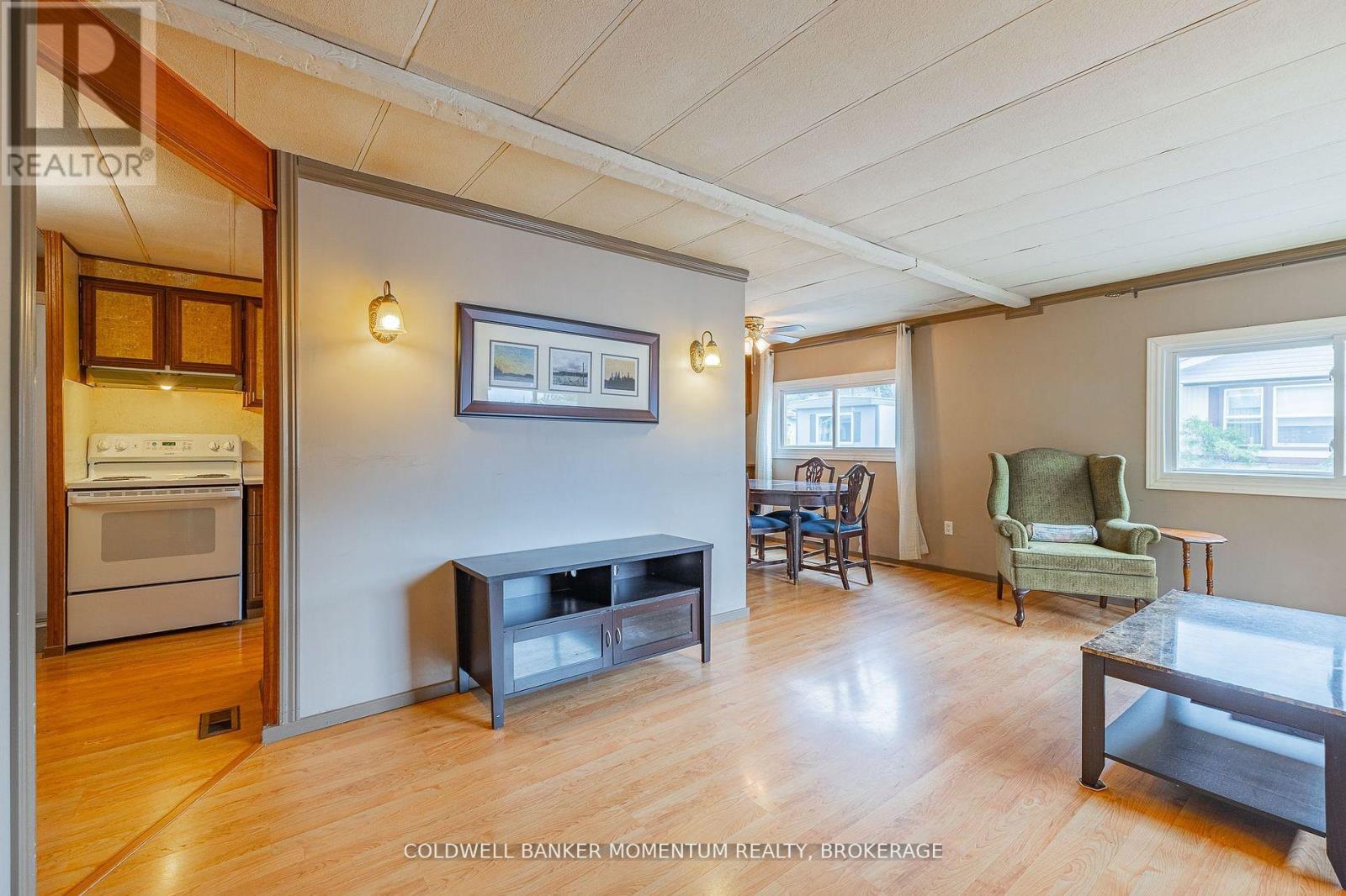 214 - 241 St. Paul Street W, St. Catharines, Ontario  L2S 2E5 - Photo 7 - X12469387
