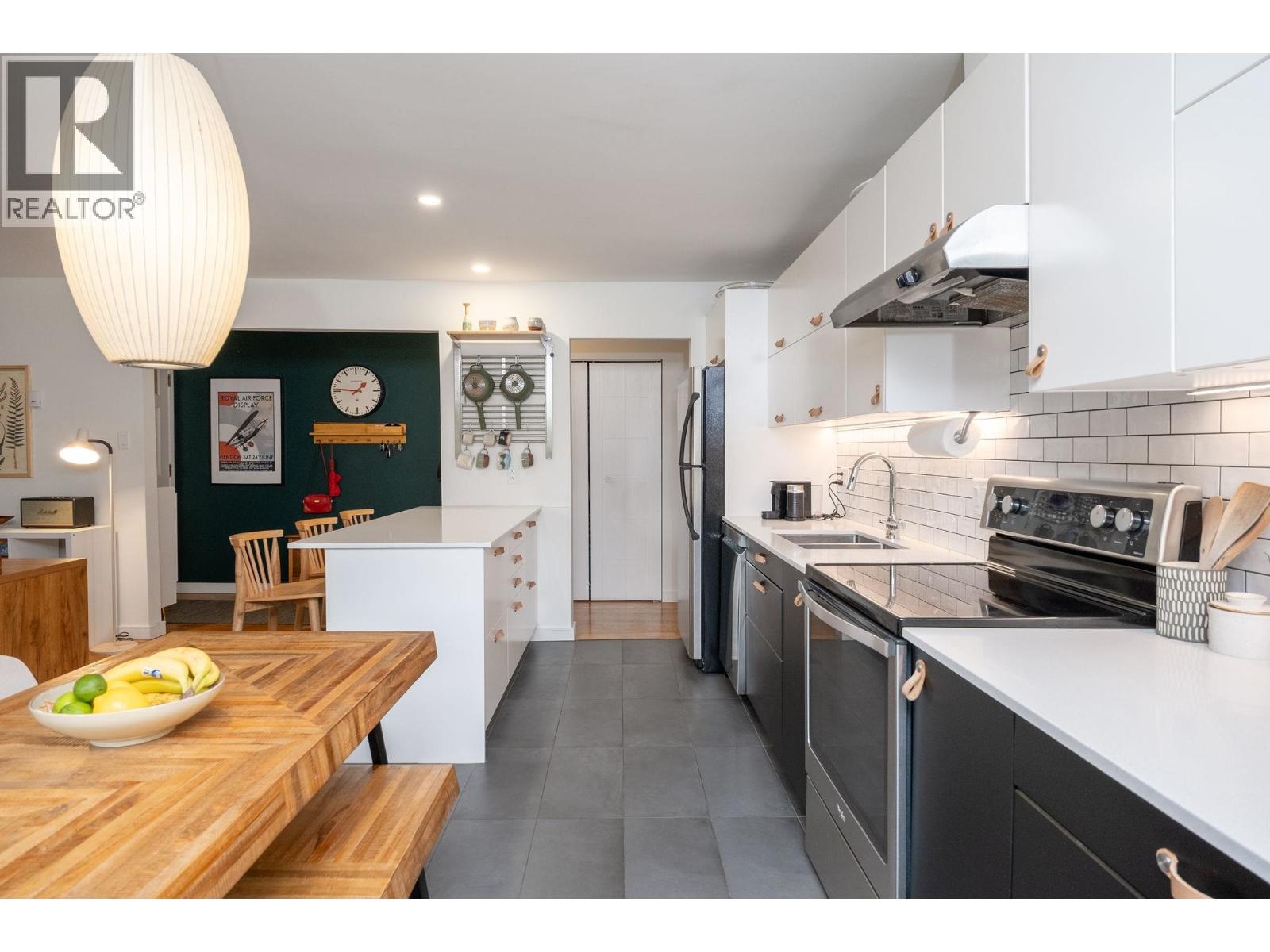 412 555 W 28 Street, North Vancouver, British Columbia  V7N 2J7 - Photo 11 - R3059658