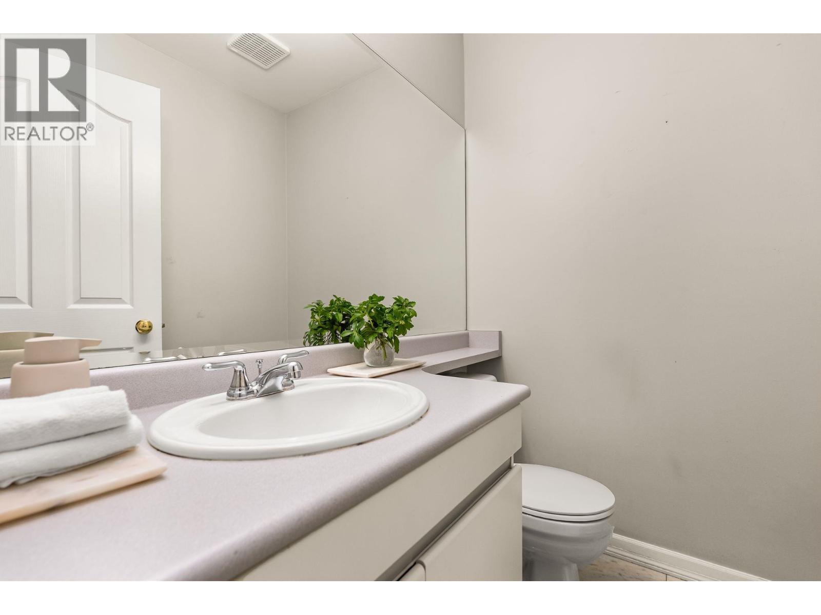 346 W 14th Street, North Vancouver, British Columbia  V7M 1P6 - Photo 19 - R3059662