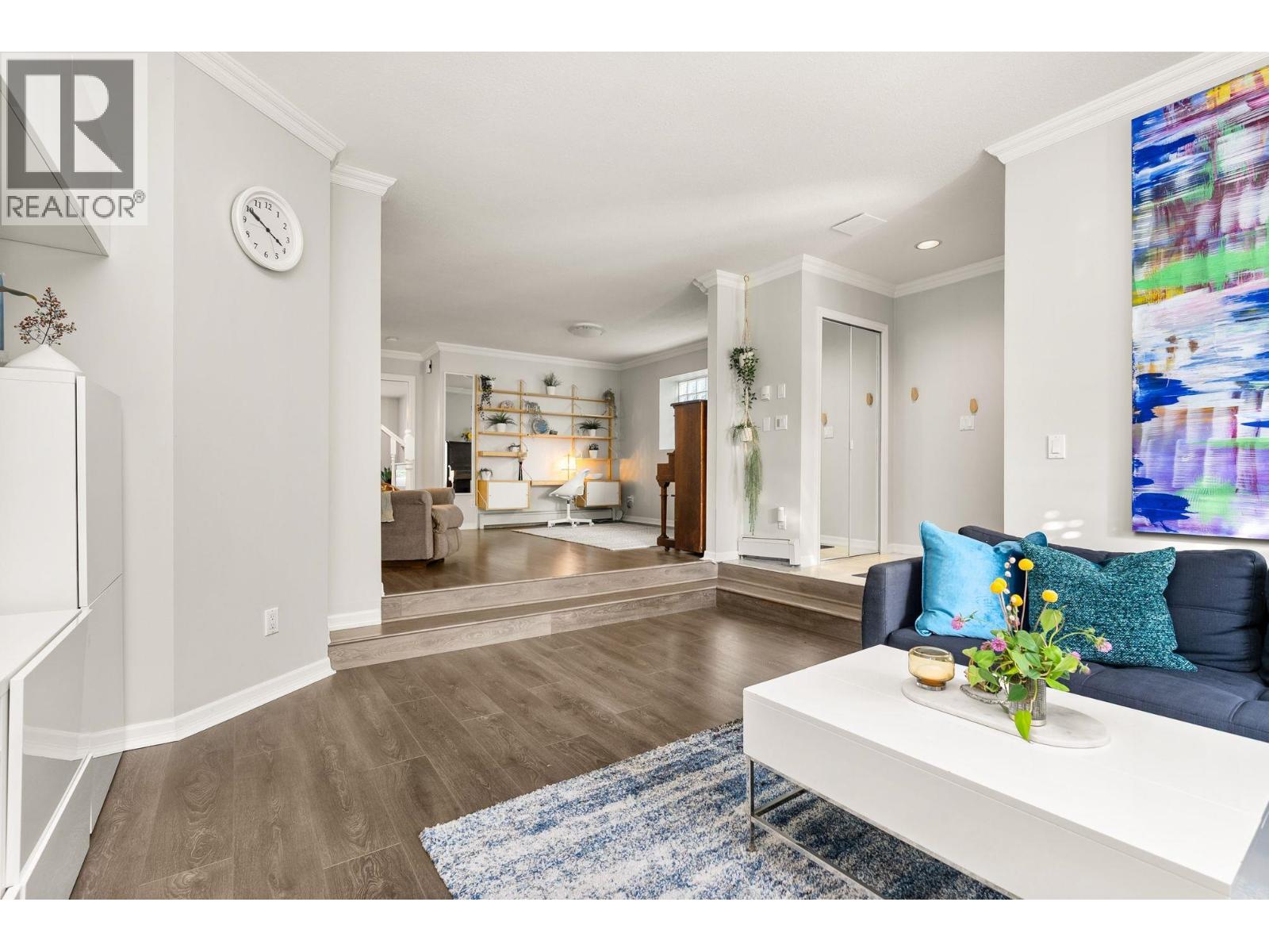 346 W 14th Street, North Vancouver, British Columbia  V7M 1P6 - Photo 7 - R3059662