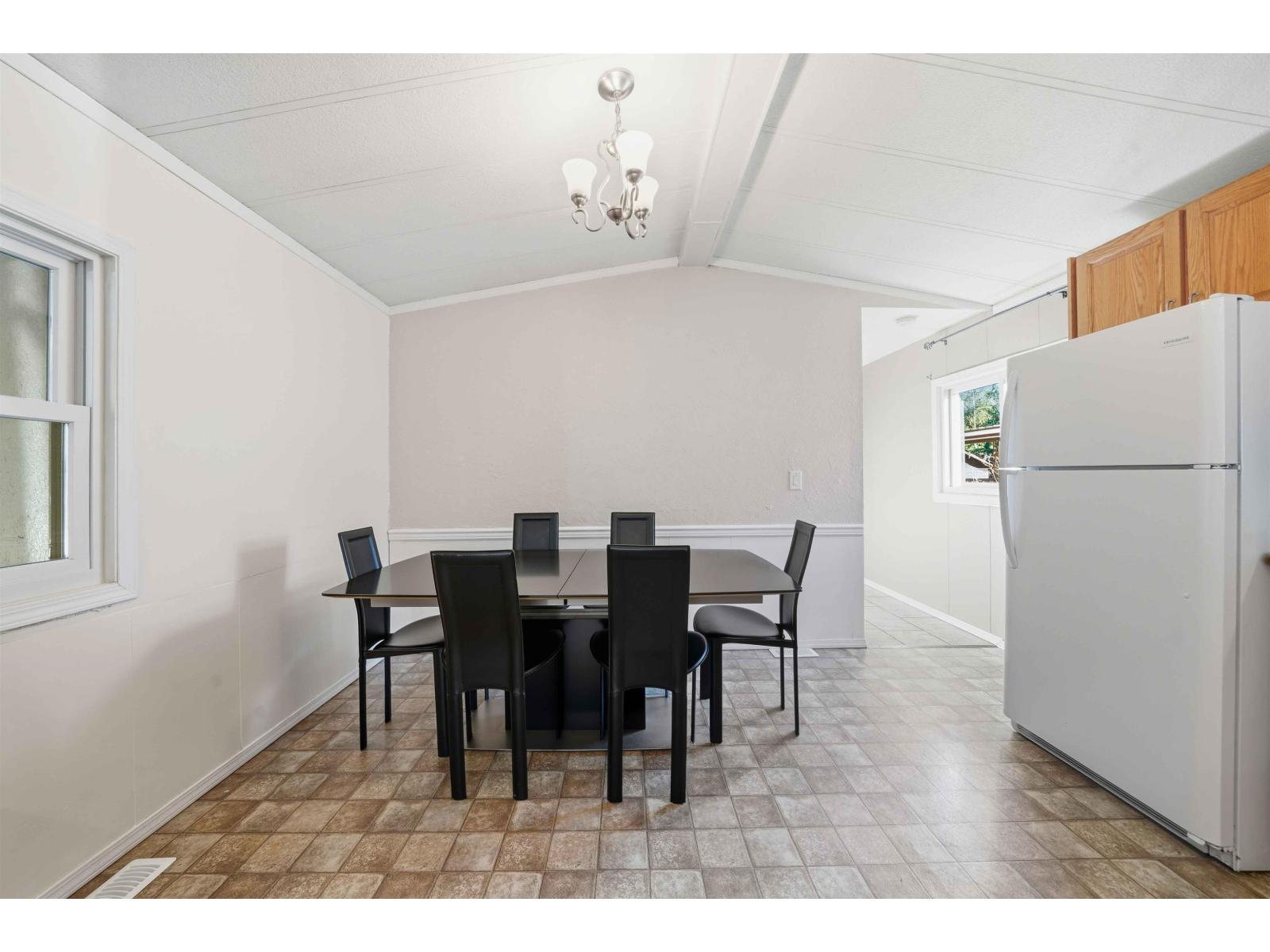 207 45835 Sleepy Hollow Road, Cultus Lake East, Cultus Lake, British Columbia  V2R 5A9 - Photo 12 - R3059505