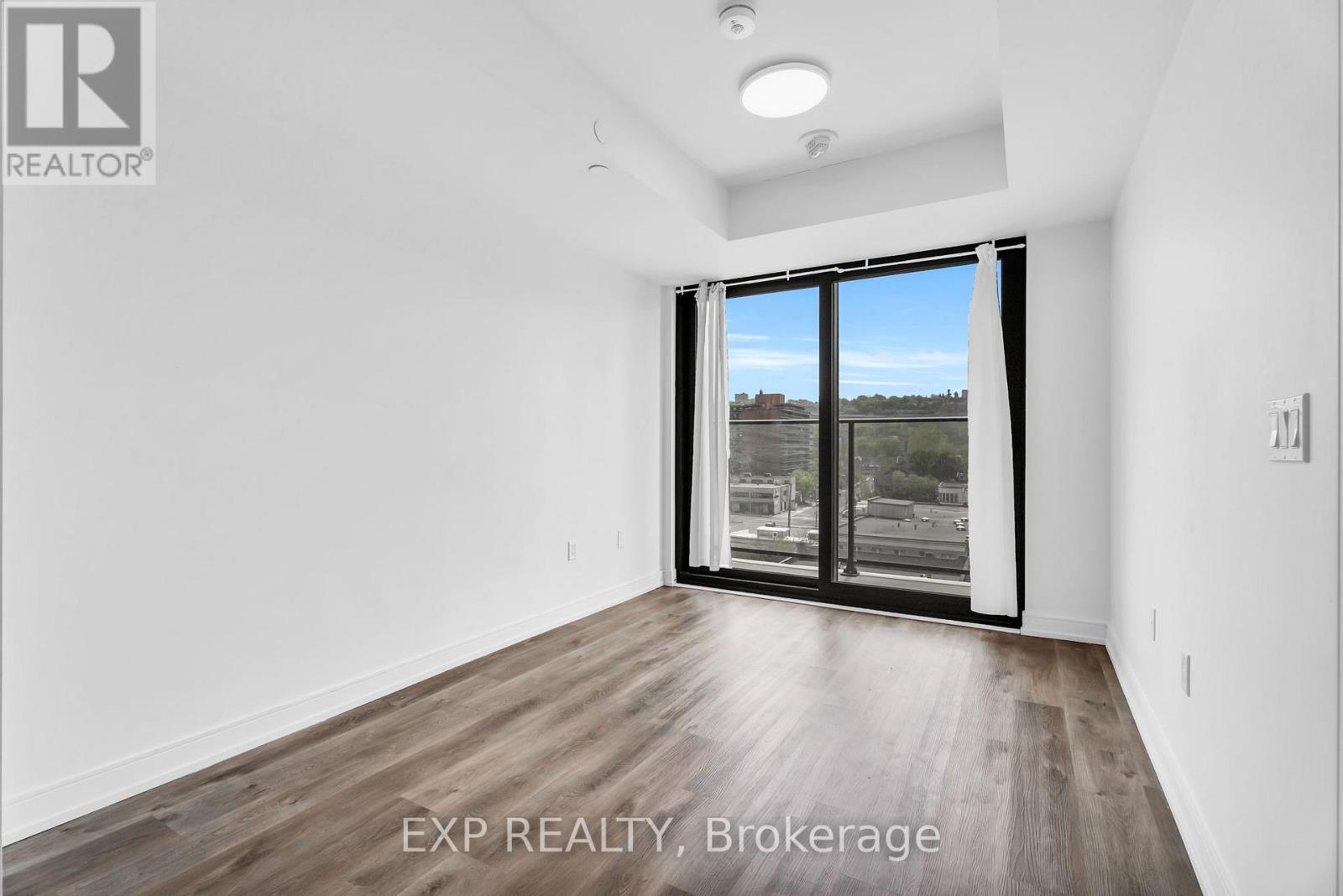 828 - 1 Jarvis Street, Hamilton, Ontario  L8R 3J2 - Photo 17 - X12469288