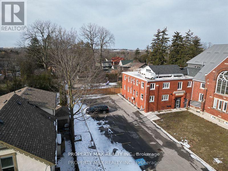 1061 Richmond Street, London East, Ontario  N6A 3J7 - Photo 3 - X12469313
