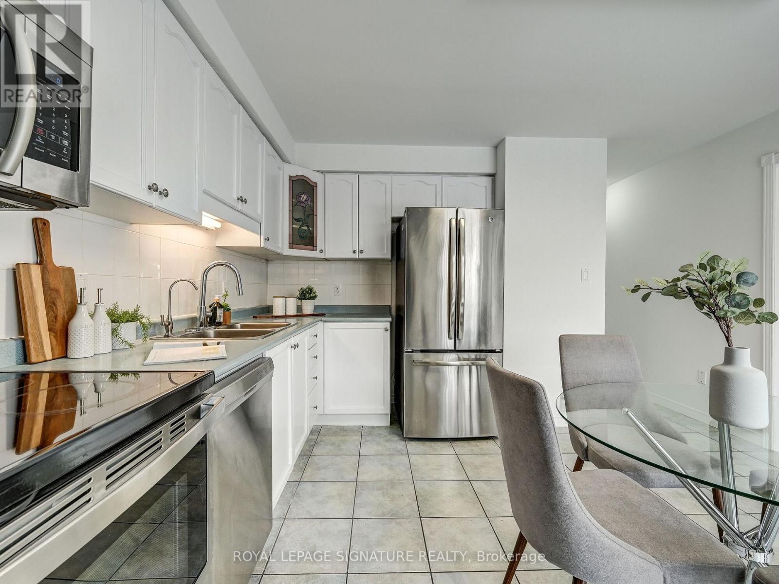 23 Beaverton Drive, Hamilton, Ontario  L8W 3K9 - Photo 21 - X12469318