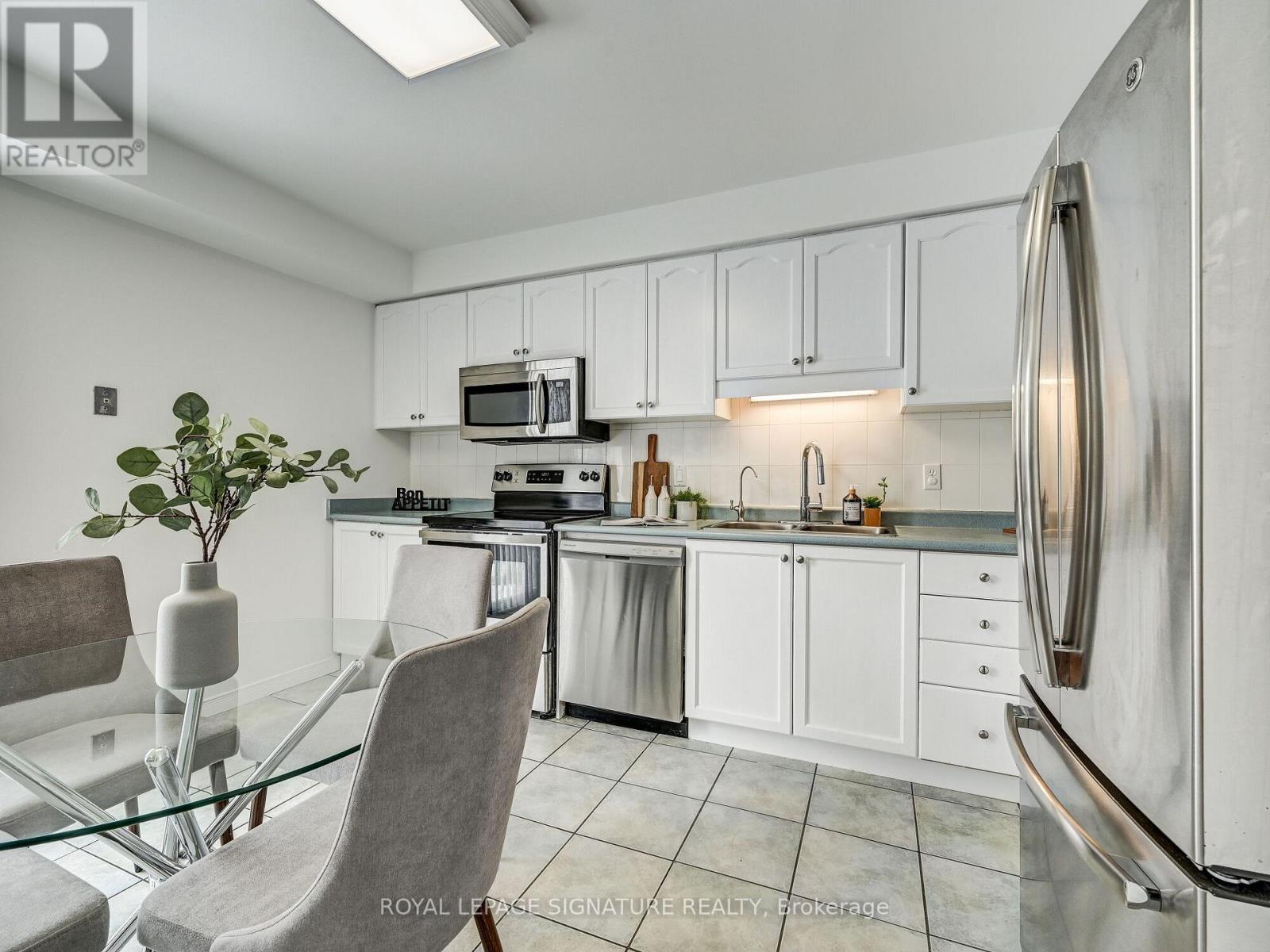 23 Beaverton Drive, Hamilton, Ontario  L8W 3K9 - Photo 23 - X12469318