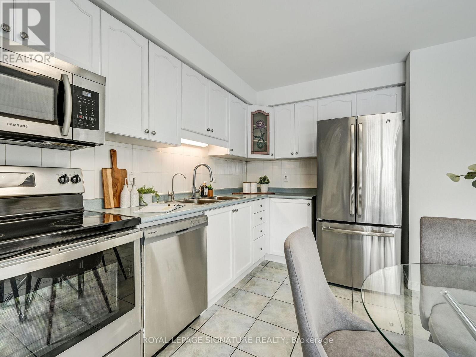 23 Beaverton Drive, Hamilton, Ontario  L8W 3K9 - Photo 26 - X12469318