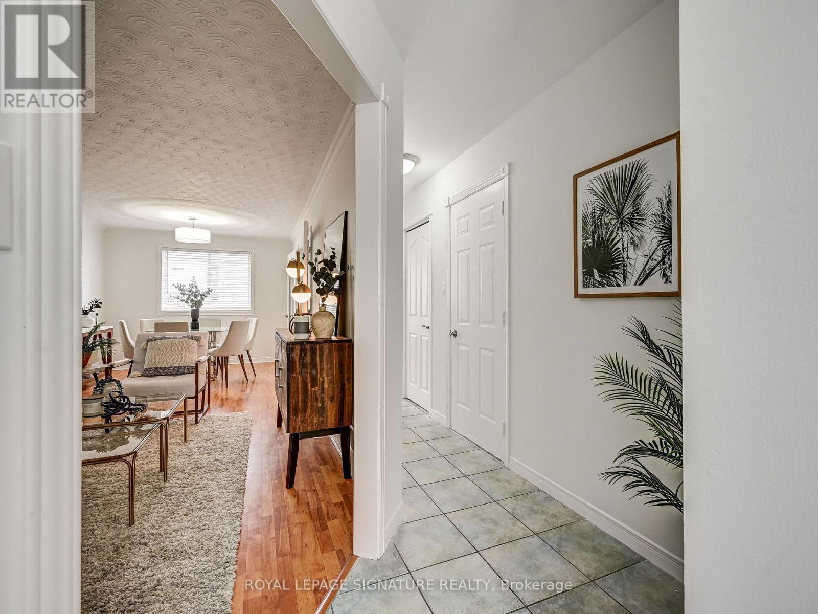 23 Beaverton Drive, Hamilton, Ontario  L8W 3K9 - Photo 6 - X12469318