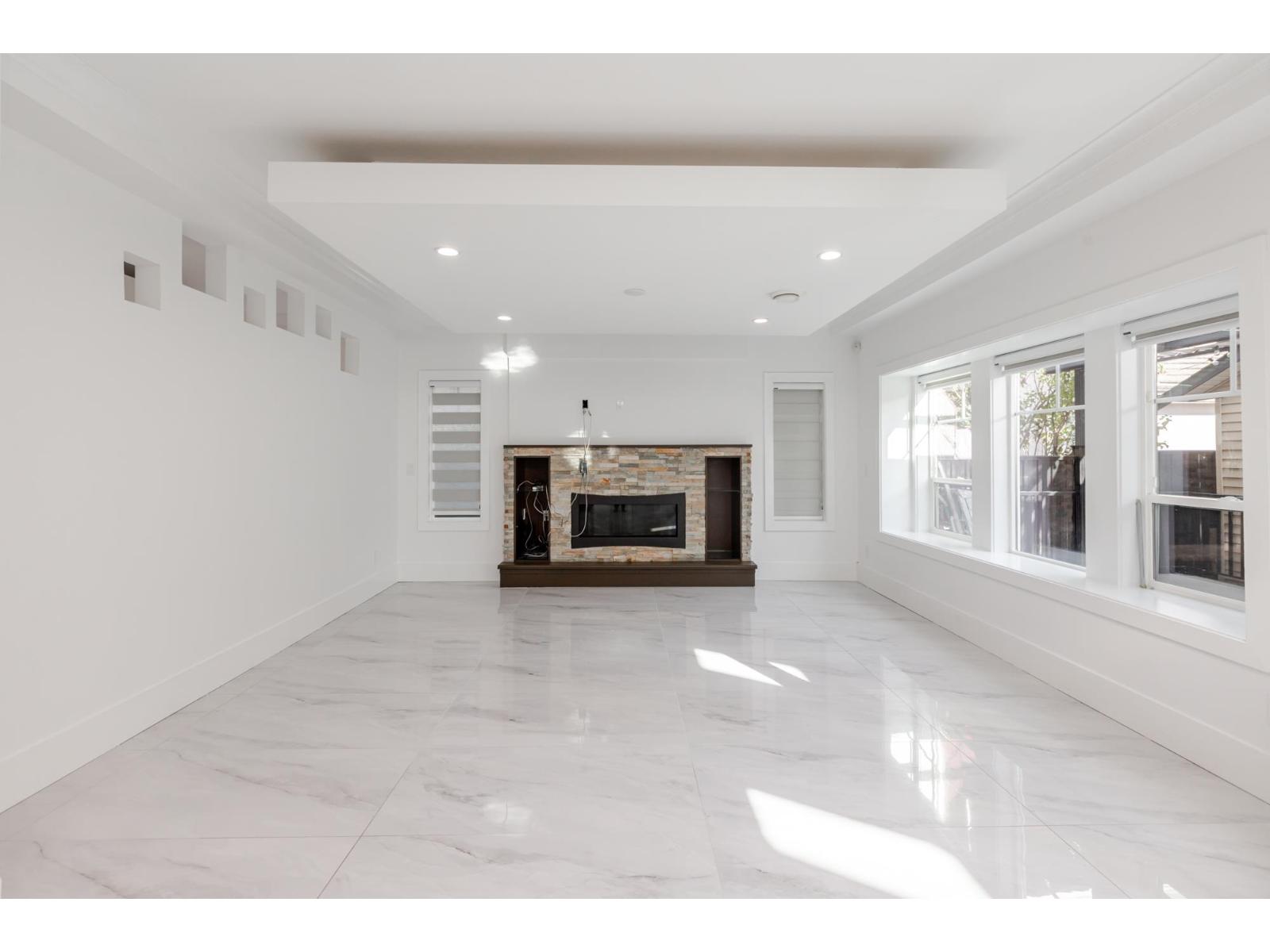 8244 151a Street, Surrey, British Columbia  V3S 8R1 - Photo 11 - R3057448