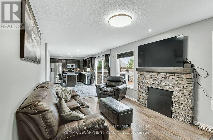 5 Mavin Street, Brantford, Ontario  N3T 6N1 - Photo 18 - X12469341