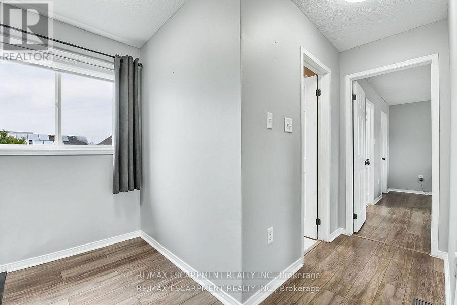 5 Mavin Street, Brantford, Ontario  N3T 6N1 - Photo 27 - X12469341