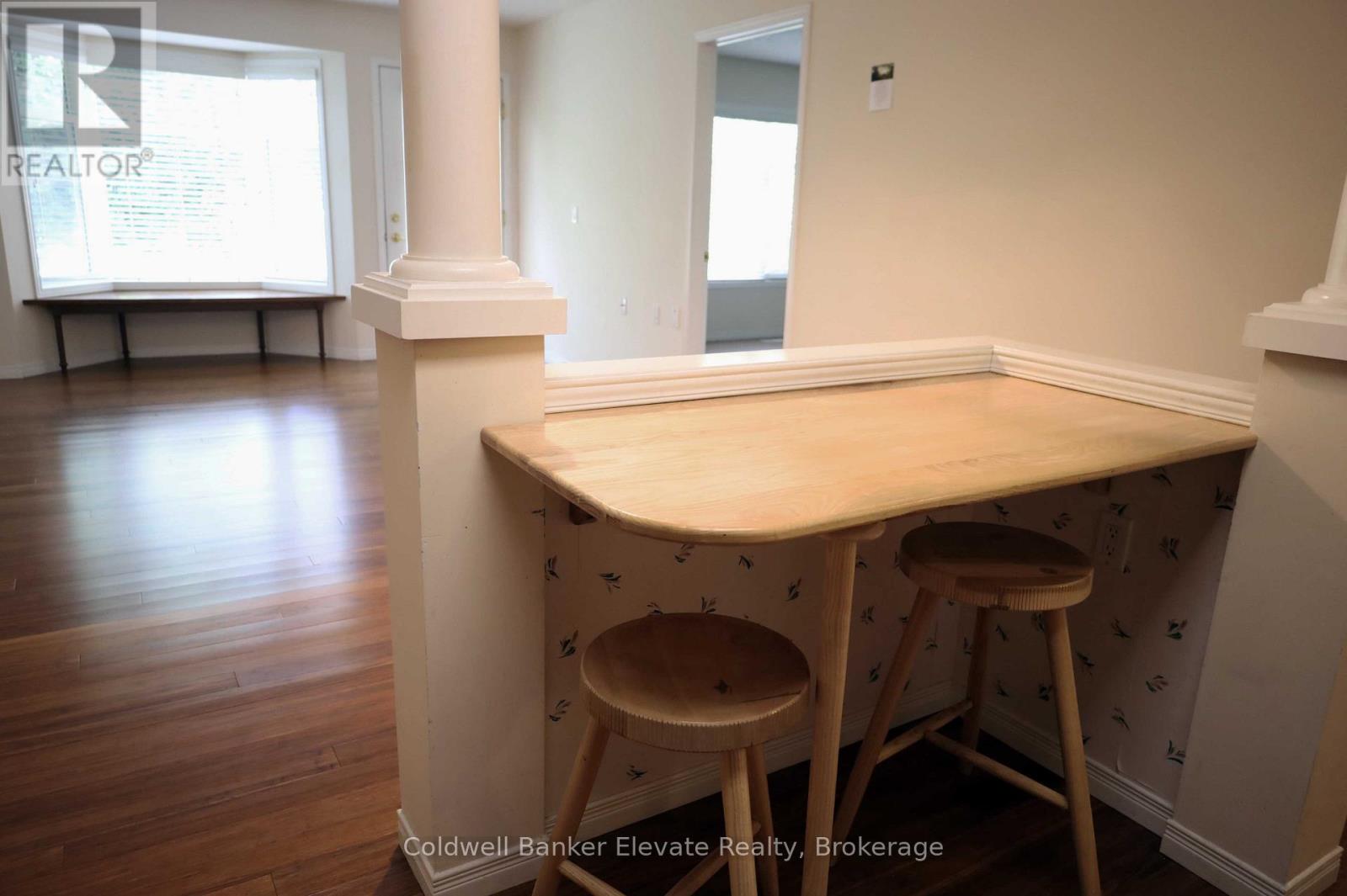 16 - 2705 Kingsway Drive, Kitchener, Ontario  N2C 2T2 - Photo 35 - X12469382