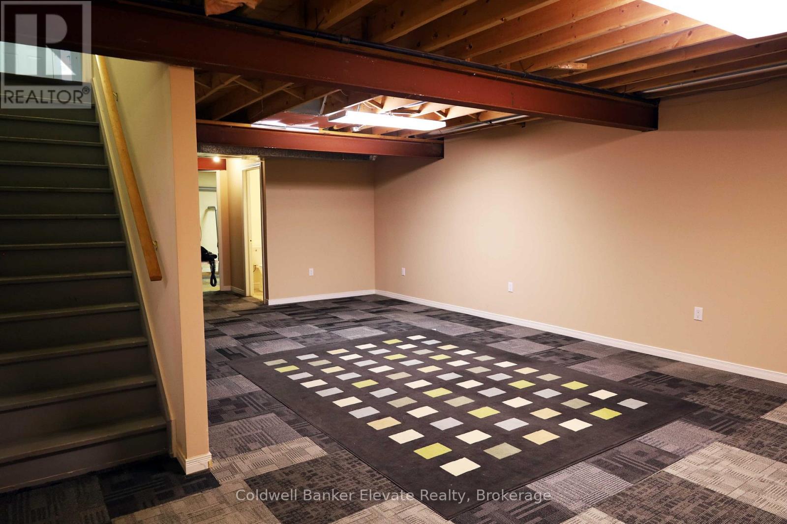 16 - 2705 Kingsway Drive, Kitchener, Ontario  N2C 2T2 - Photo 40 - X12469382