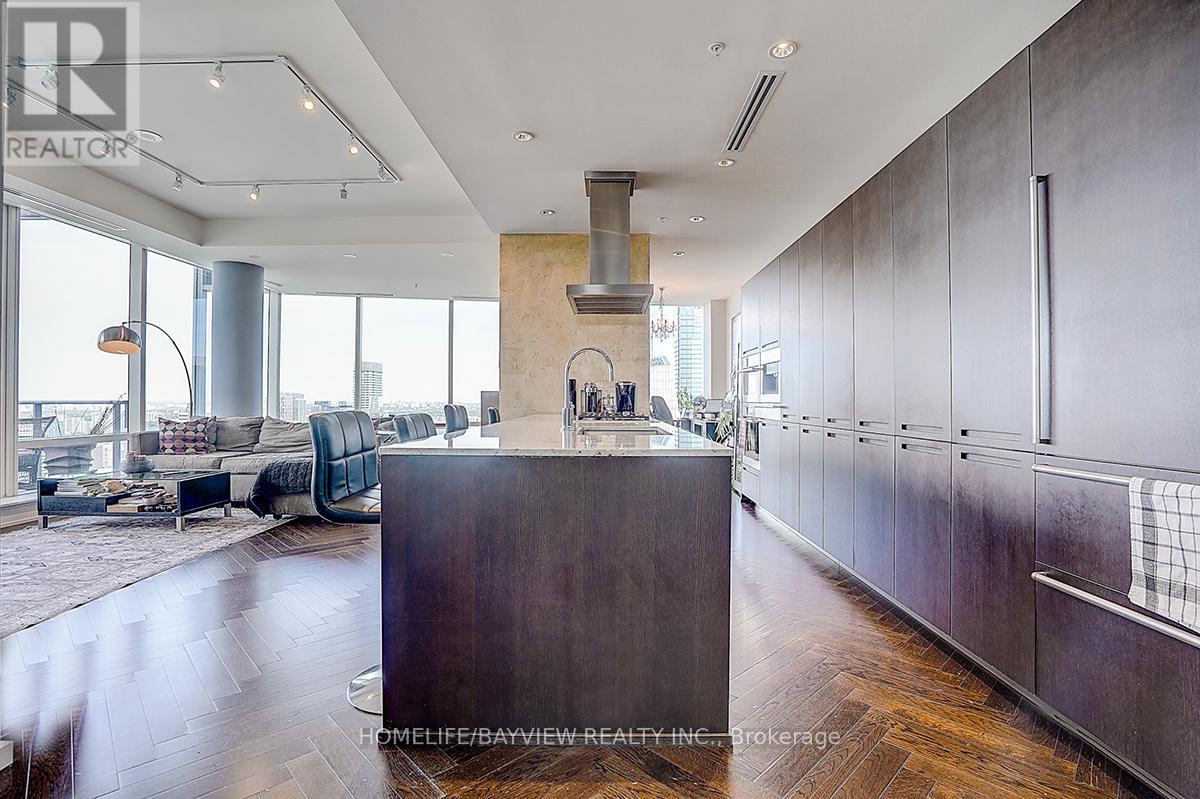5404 - 180 University Avenue, Toronto, Ontario  M5H 0A2 - Photo 3 - C12371663