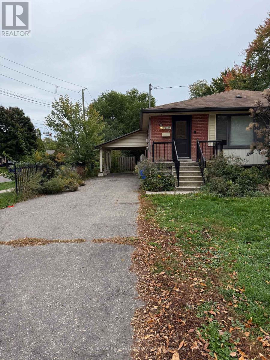2402 Belyea Street, Oakville, Ontario  L6L 1P1 - Photo 1 - W12445814