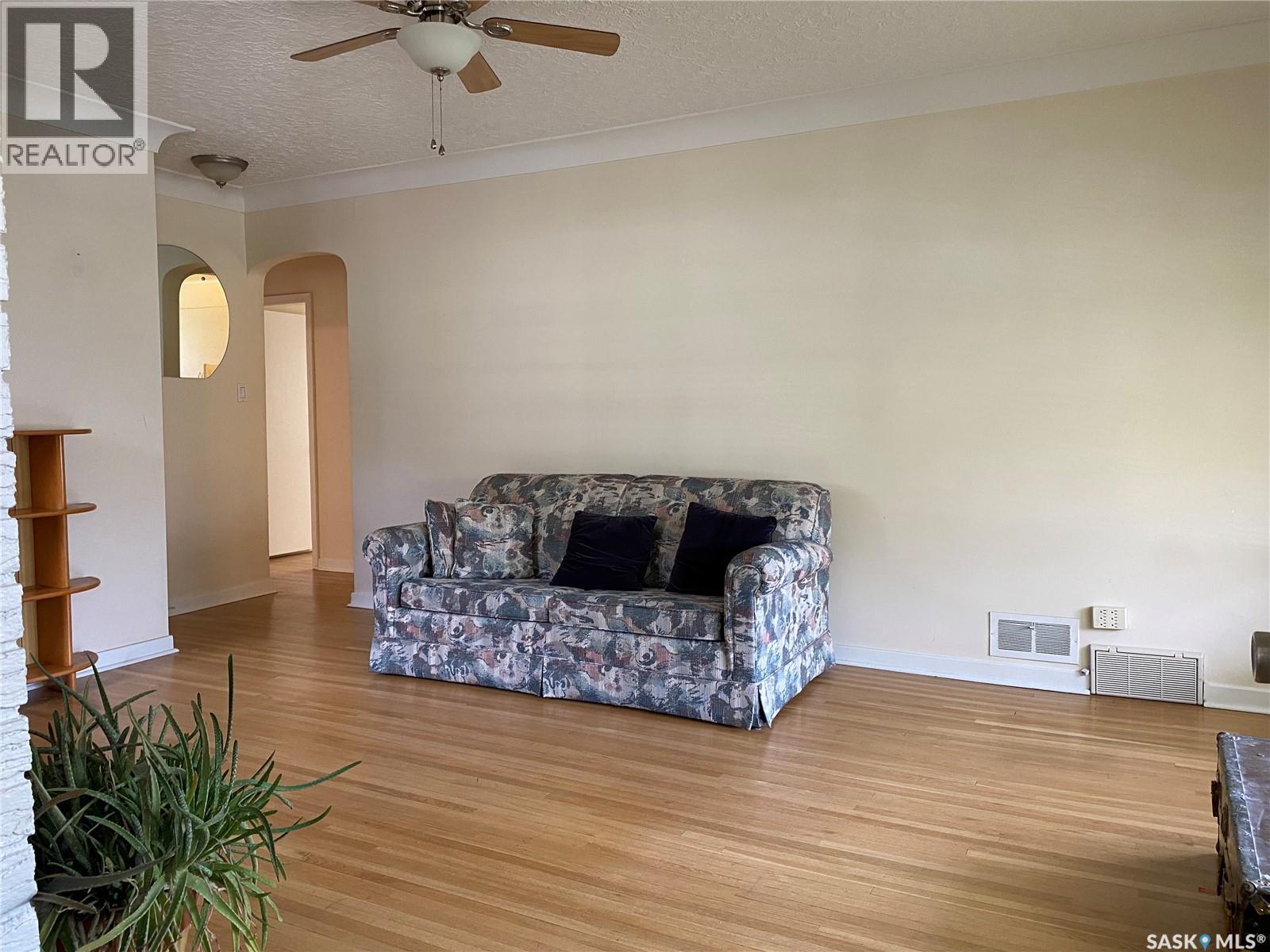 2645 Winnipeg Street, Regina, Saskatchewan  S4P 1H8 - Photo 4 - SK021159