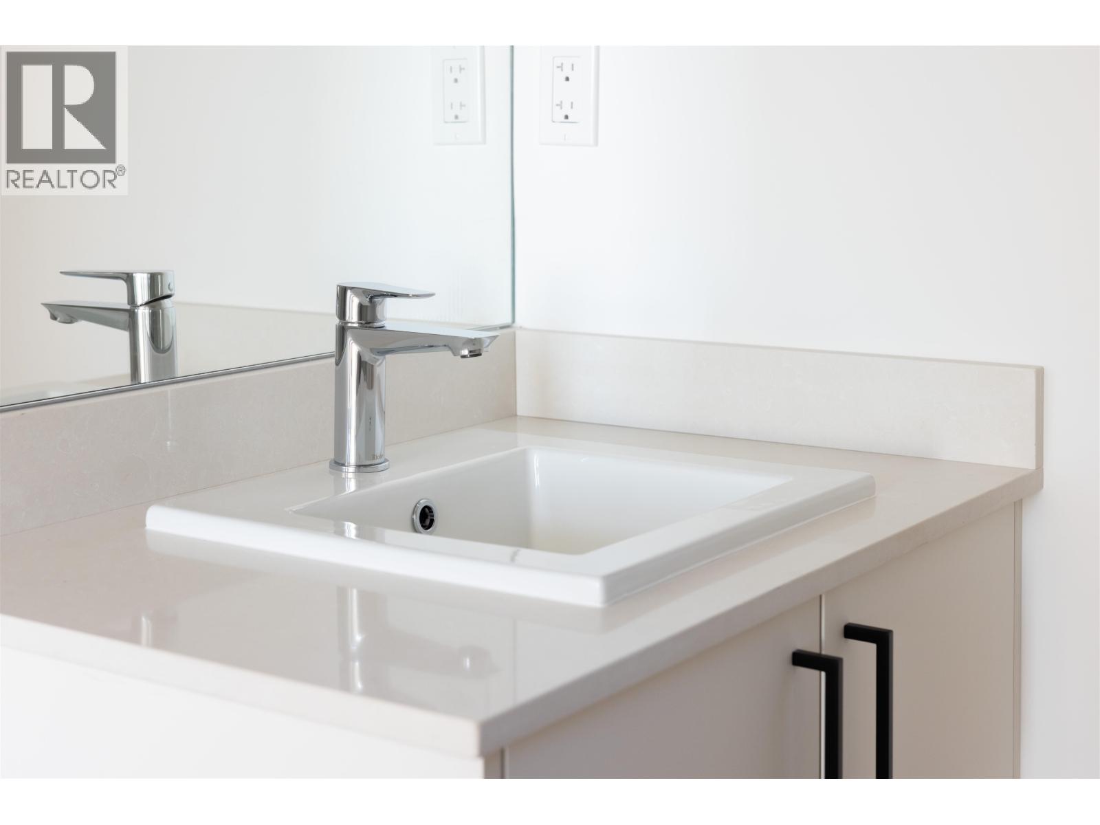 5790 Tillicum Bay Road, Sechelt, British Columbia  V7Z 0C7 - Photo 23 - R3043620