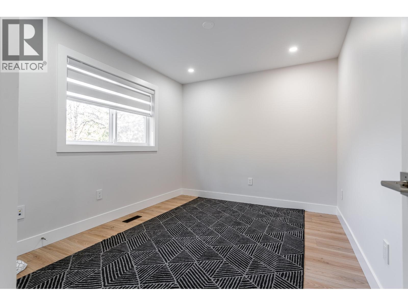 3409 Victoria Drive, Coquitlam, British Columbia  V3B 2V5 - Photo 25 - R3059663