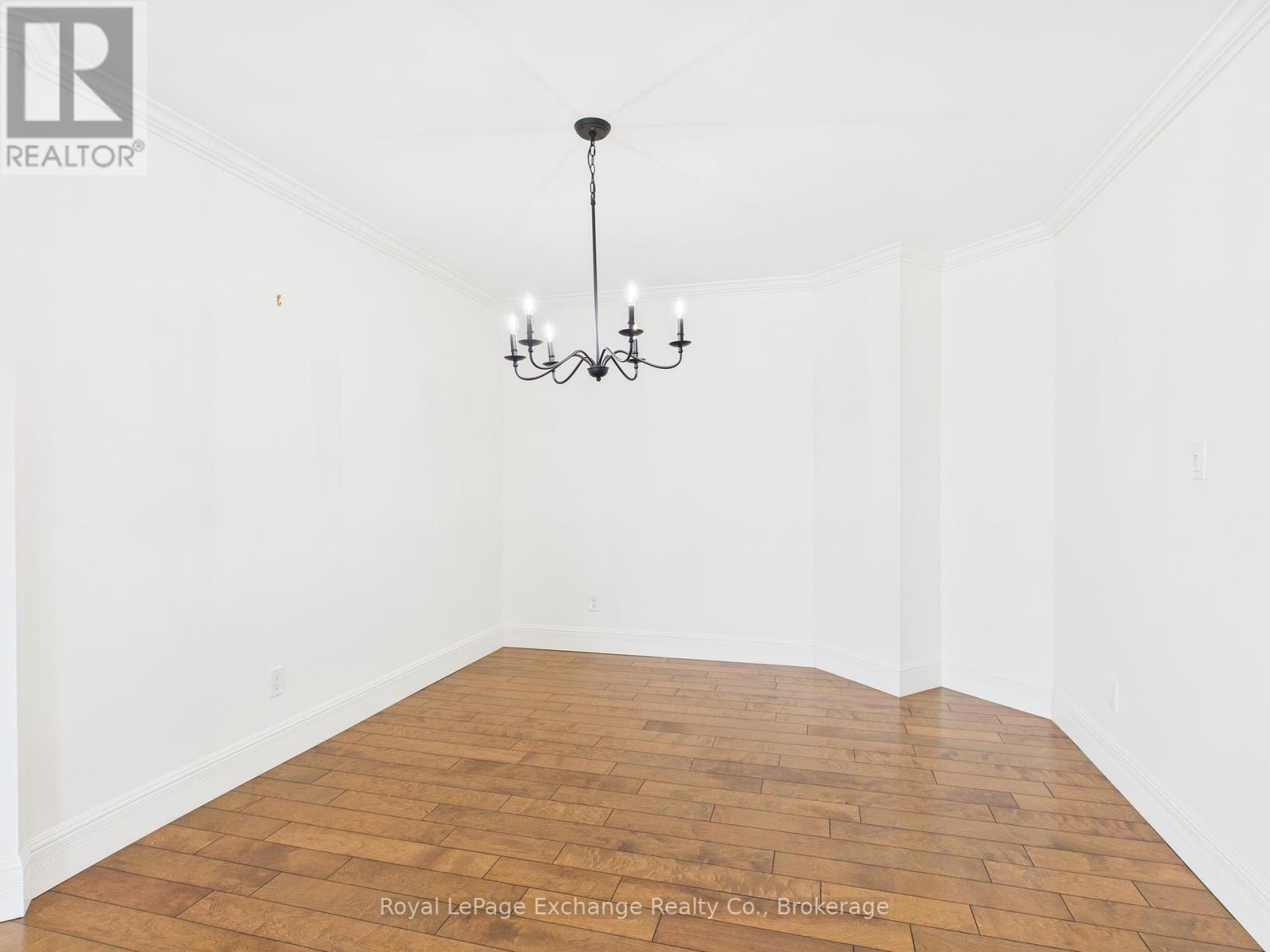 108 - 200 Harbour Street, Kincardine, Ontario  N2Z 3A3 - Photo 4 - X12469511