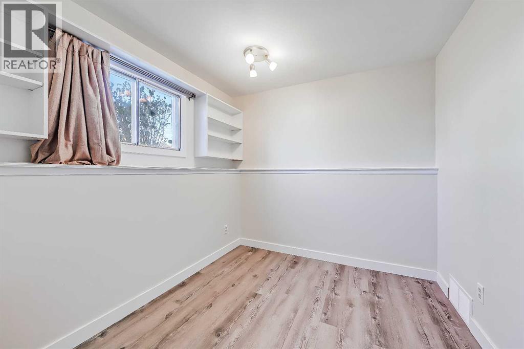 2402 36 Street Sw, Calgary, Alberta  T3E 2Z5 - Photo 23 - A2264990