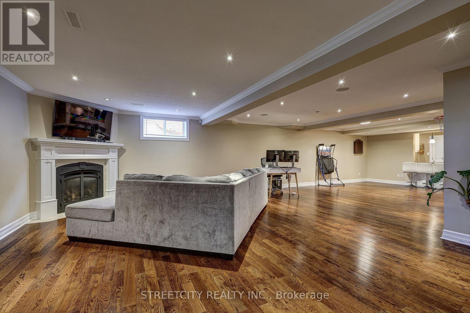 21 Beechwood Circle, St. Thomas, Ontario  N5R 6K4 - Photo 28 - X12462371