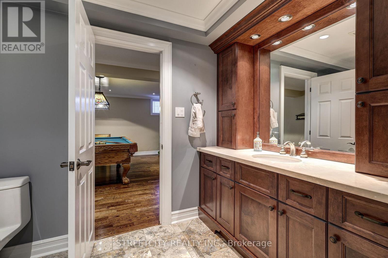 21 Beechwood Circle, St. Thomas, Ontario  N5R 6K4 - Photo 37 - X12462371