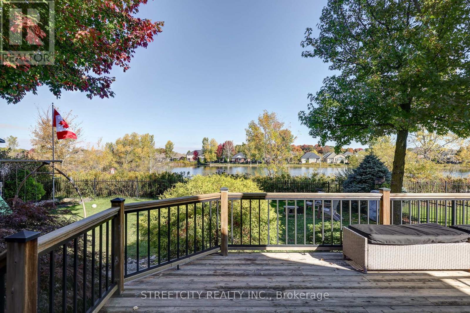 21 Beechwood Circle, St. Thomas, Ontario  N5R 6K4 - Photo 4 - X12462371