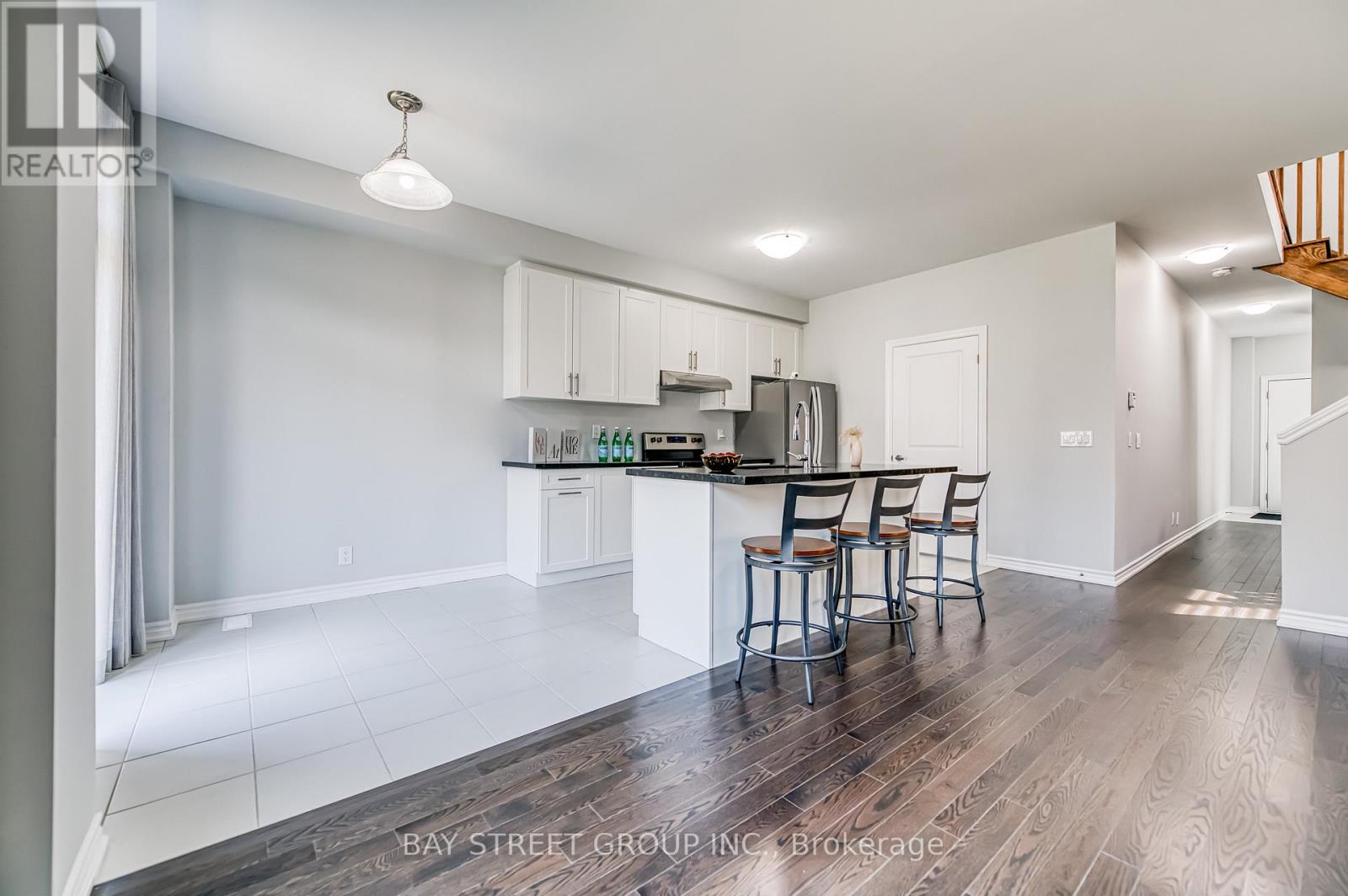 32 Jessica Antonella Street, Markham, Ontario  L6C 3K3 - Photo 9 - N12469429