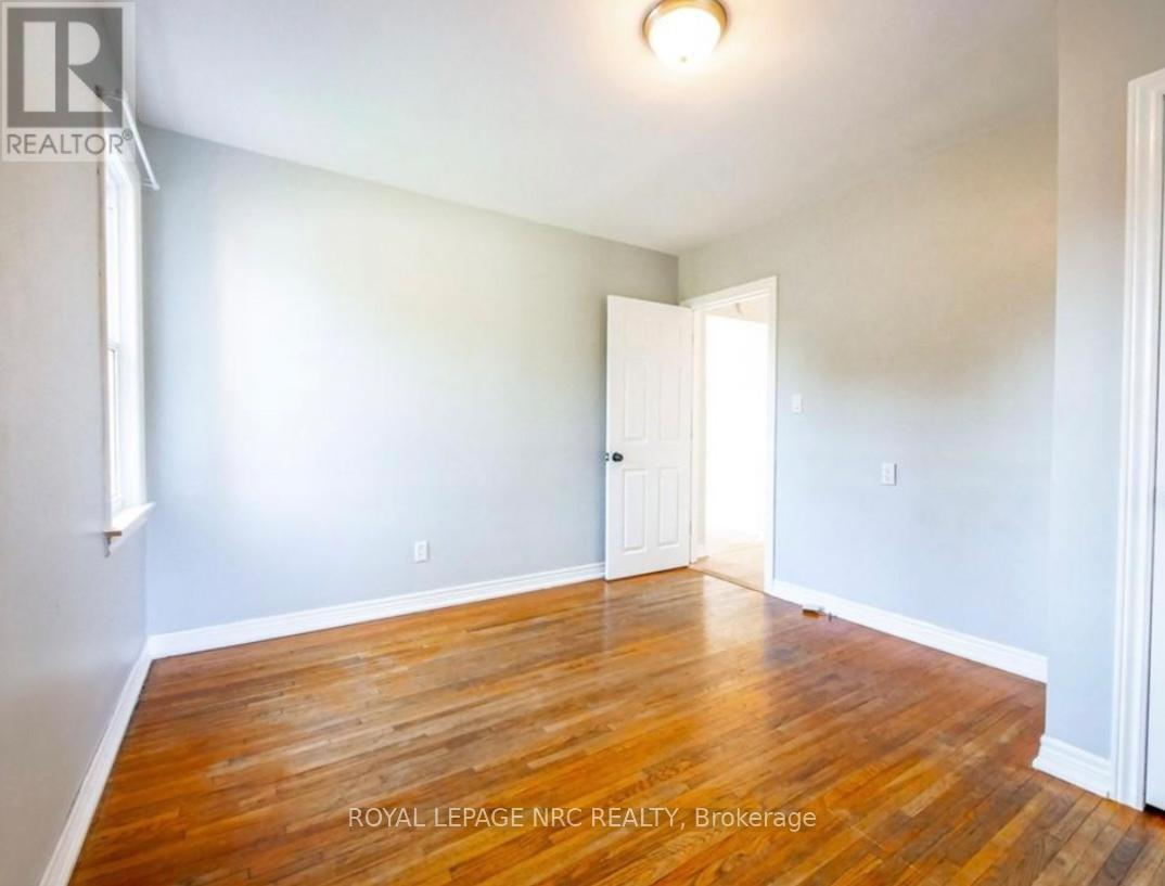 3090 Dorchester Road, Niagara Falls, Ontario  L2J 2Z7 - Photo 10 - X12469444