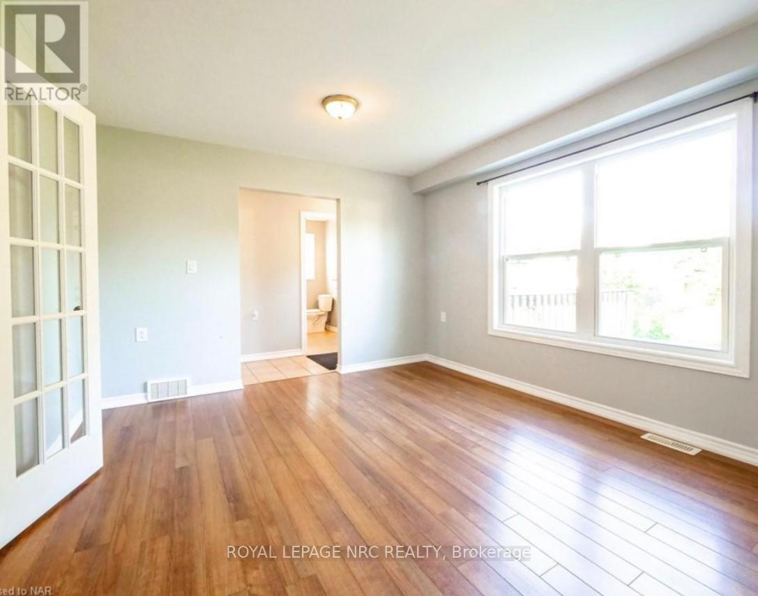 3090 Dorchester Road, Niagara Falls, Ontario  L2J 2Z7 - Photo 13 - X12469444