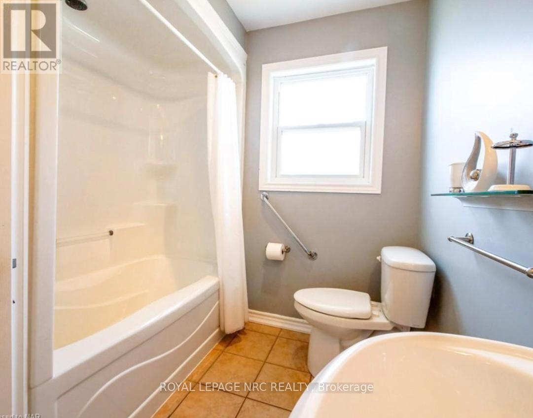 3090 Dorchester Road, Niagara Falls, Ontario  L2J 2Z7 - Photo 16 - X12469444