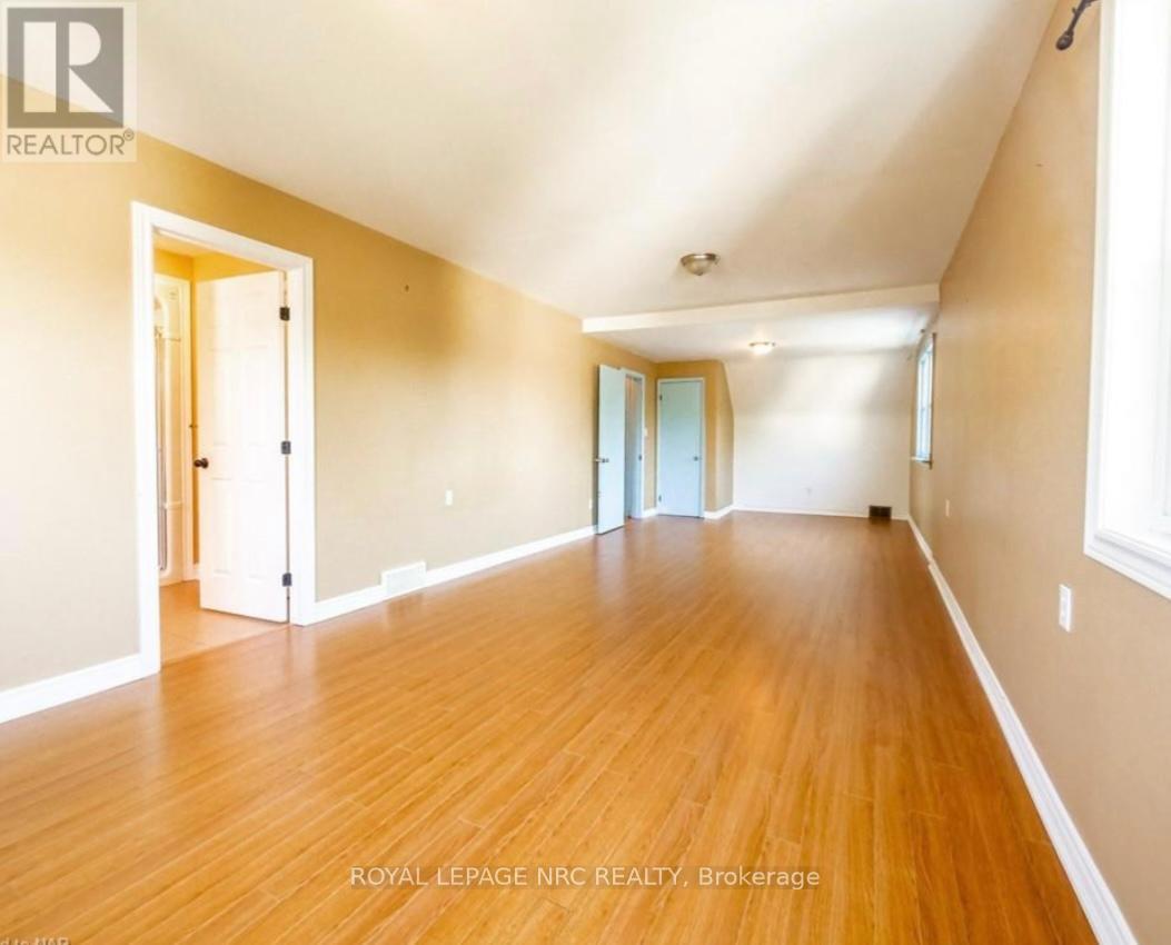 3090 Dorchester Road, Niagara Falls, Ontario  L2J 2Z7 - Photo 18 - X12469444