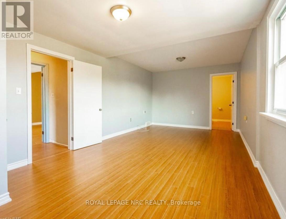 3090 Dorchester Road, Niagara Falls, Ontario  L2J 2Z7 - Photo 21 - X12469444