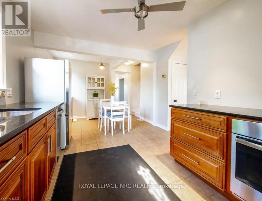 3090 Dorchester Road, Niagara Falls, Ontario  L2J 2Z7 - Photo 6 - X12469444