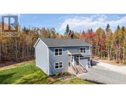 352 East Uniacke Road