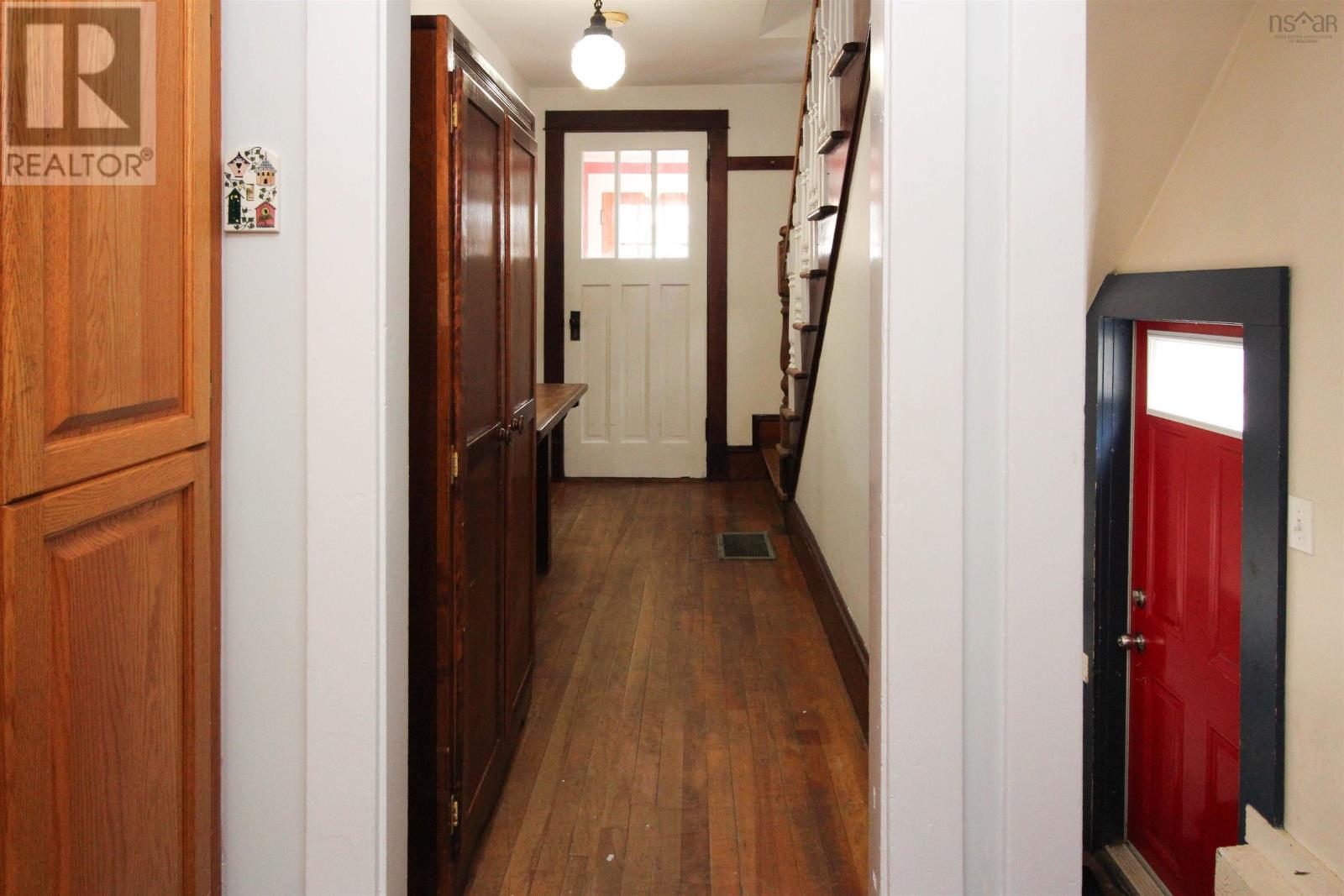 8 Belgrave Terrace, Truro, Nova Scotia  B2N 2G4 - Photo 29 - 202526134