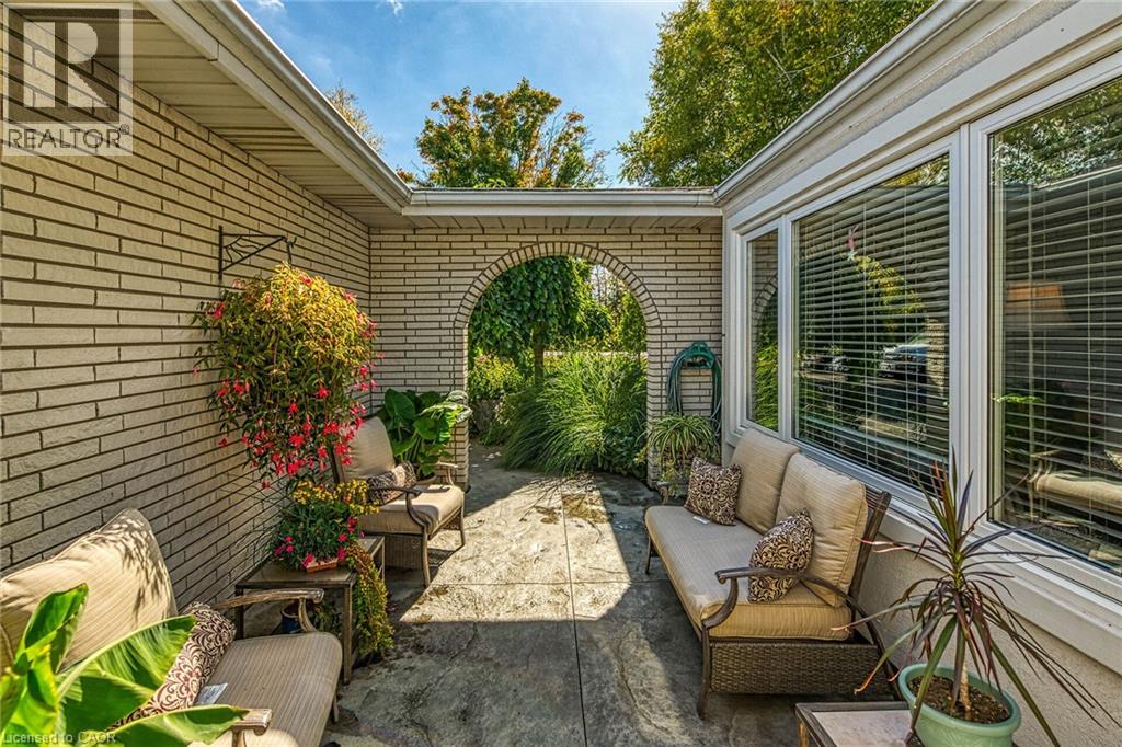477 Lynden Road, Brantford, Ontario  N3T 5M1 - Photo 4 - 40779768