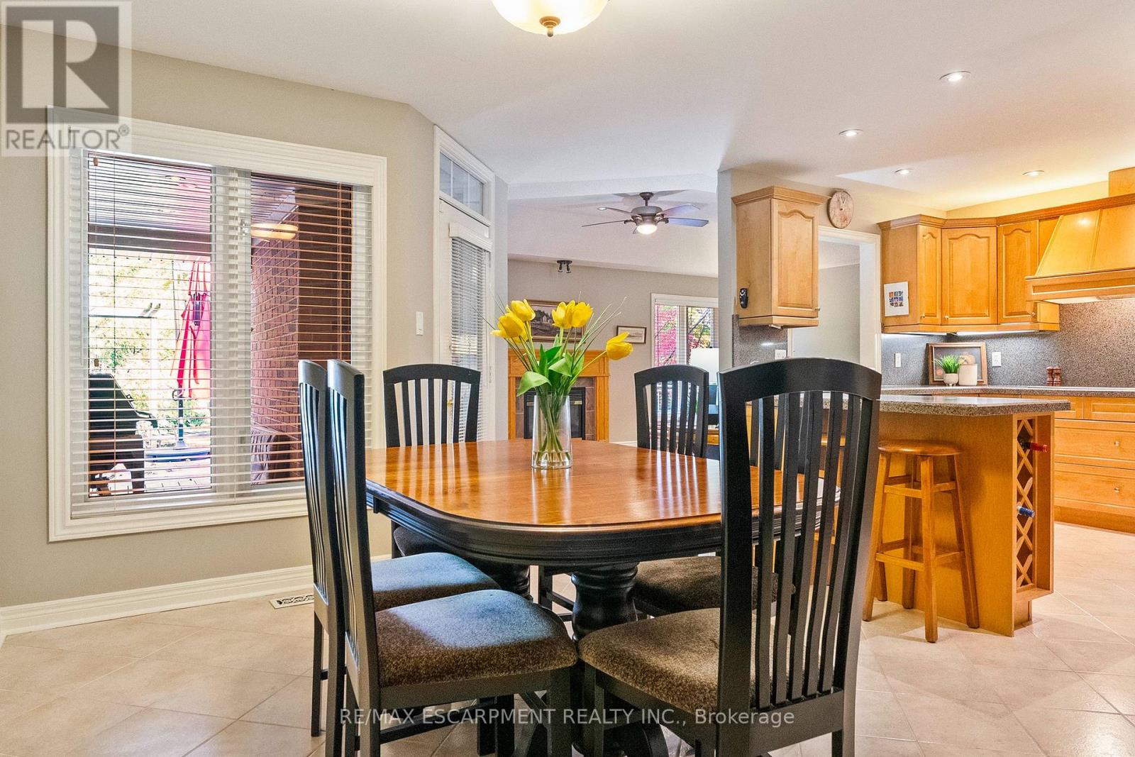 1329 Clarkson Road N, Mississauga, Ontario  L5J 2W6 - Photo 13 - W12469386