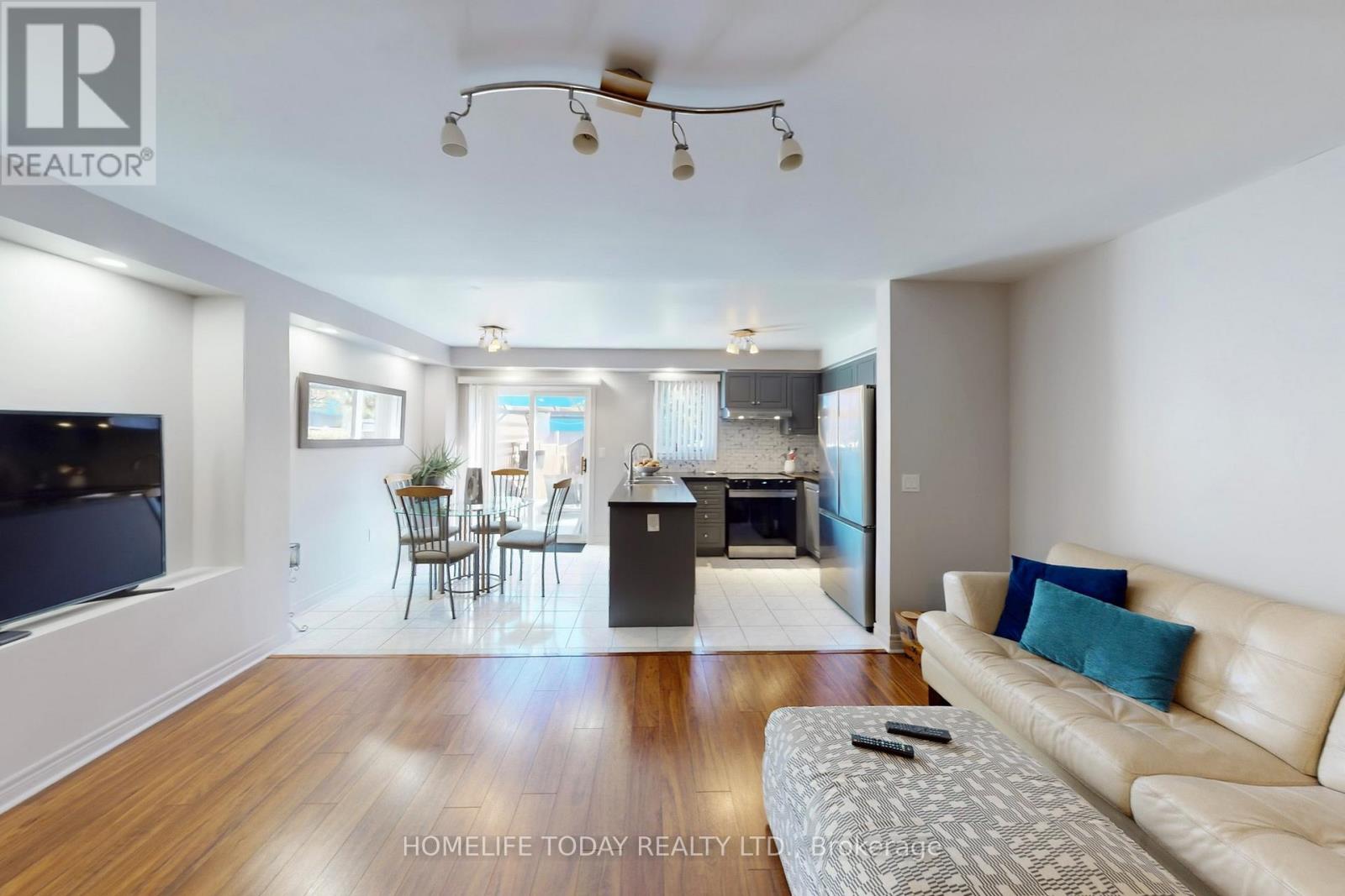 79 Checkerberry Crescent, Brampton, Ontario  L6R 2S9 - Photo 10 - W12469428