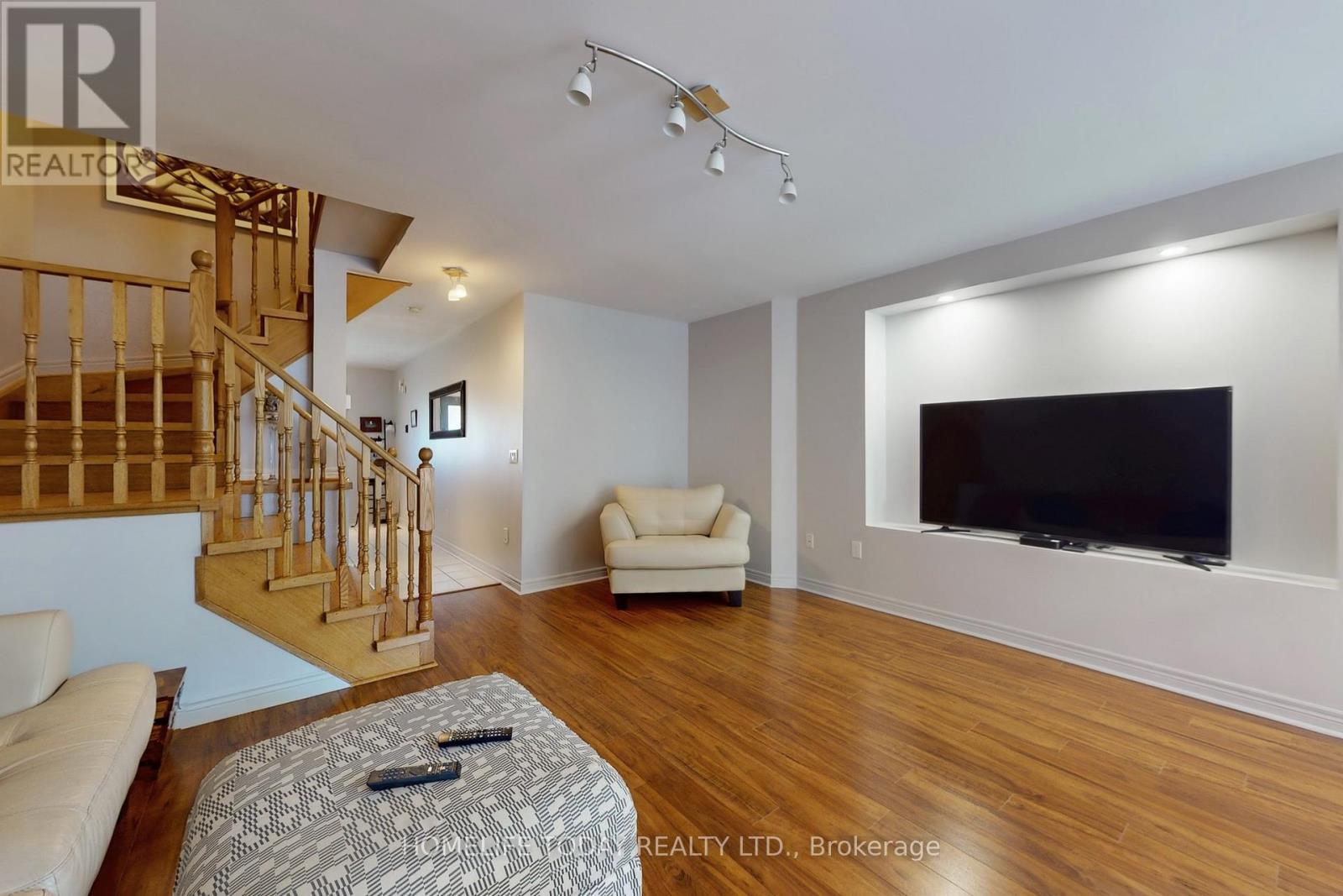 79 Checkerberry Crescent, Brampton, Ontario  L6R 2S9 - Photo 11 - W12469428