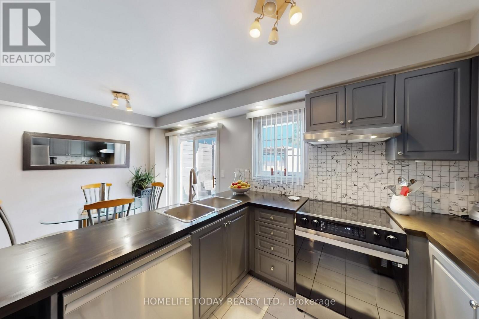 79 Checkerberry Crescent, Brampton, Ontario  L6R 2S9 - Photo 13 - W12469428